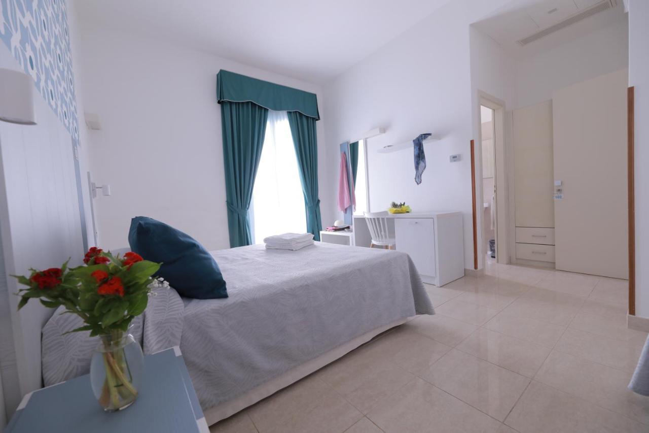 Hotel Magna Grecia 莱乌卡 外观 照片